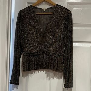 Elegant Parker Black Metallic top